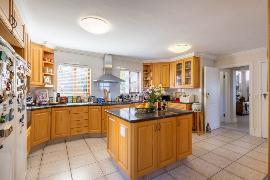 4 Bedroom Property for Sale in Lower Robberg Western Cape